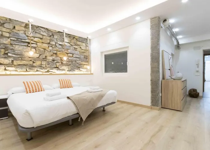 The Collection - Monpas * Сан-Себастьян